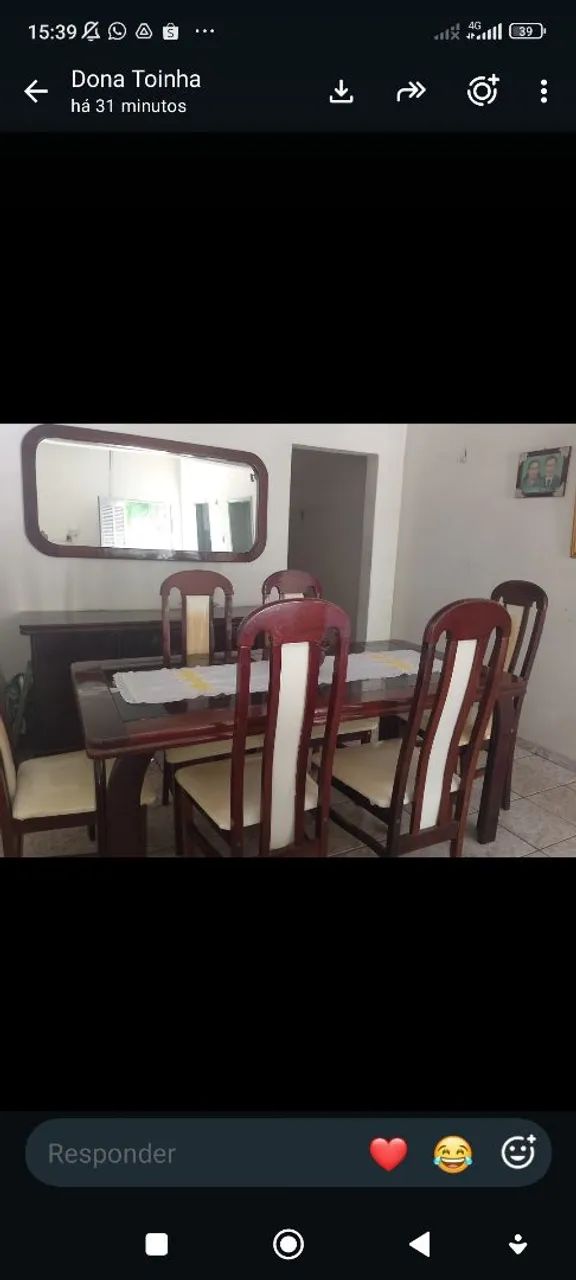Conjunto de mesa com 6 cadeiras