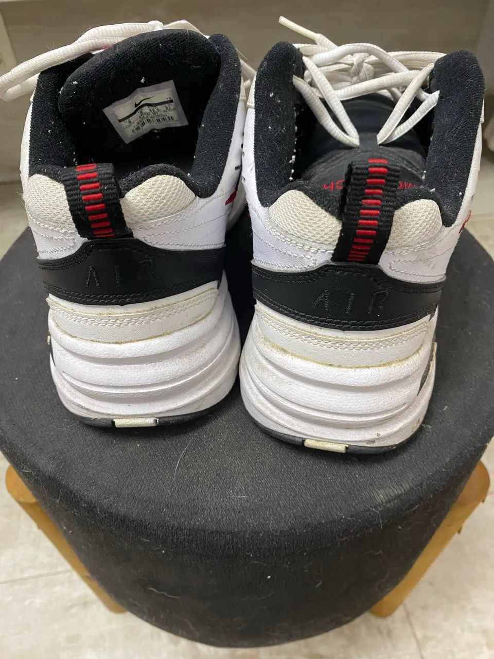 Tenis Nike Air Monark Tam 40 - Foto 2
