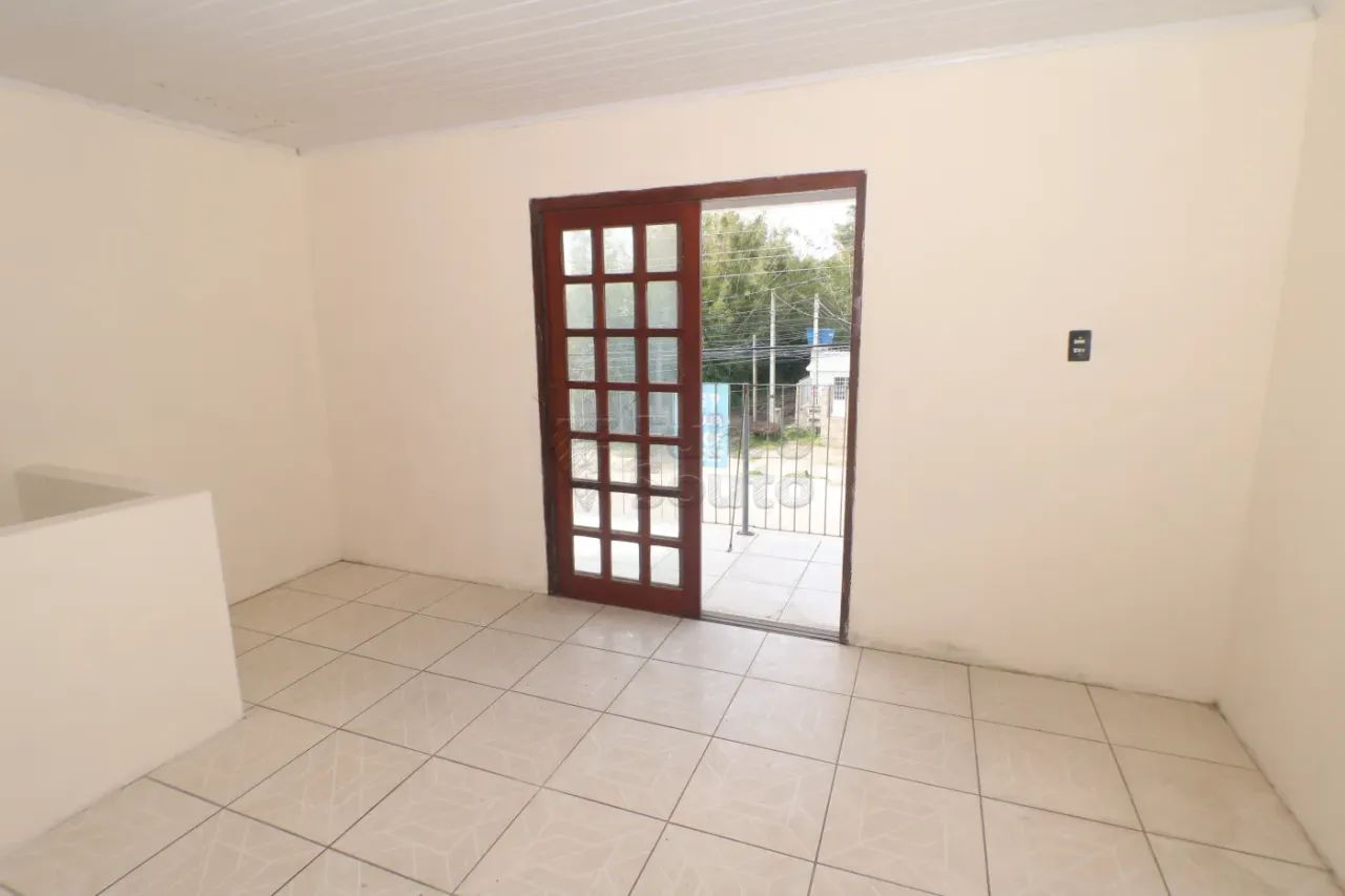 Casa com 1 dormitório e sacada no Fragata em Pelotas - Foto 3