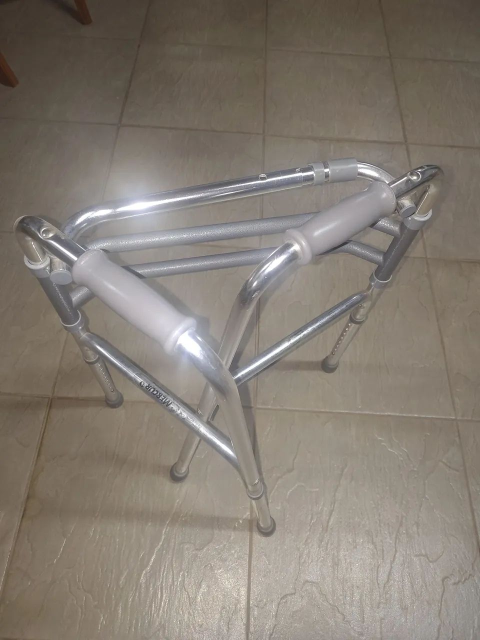 Andador para idoso ajustável!! - Foto 4