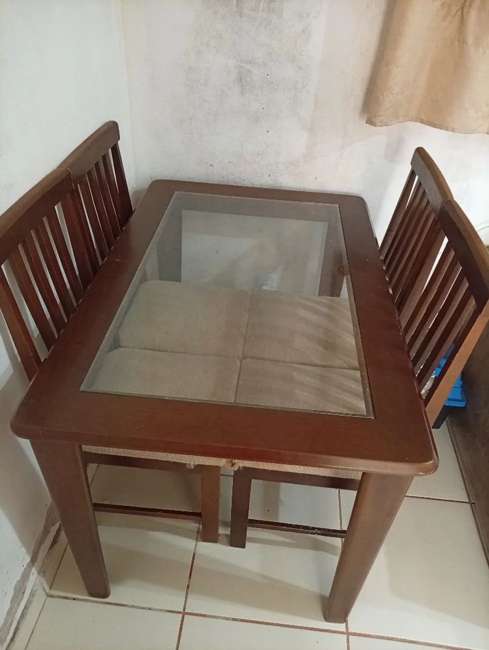 Mesa com 4 cadeiras  - Foto 5