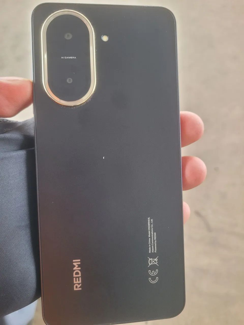 Vendo celular com dois meses de uso só 500