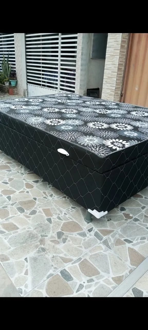 Cama box casal  baú 