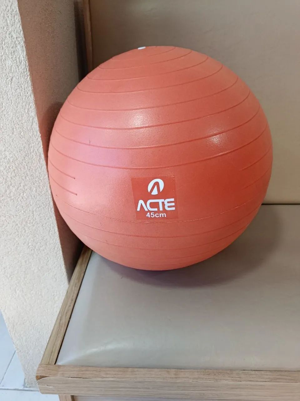 Bola excelente de Pilates.