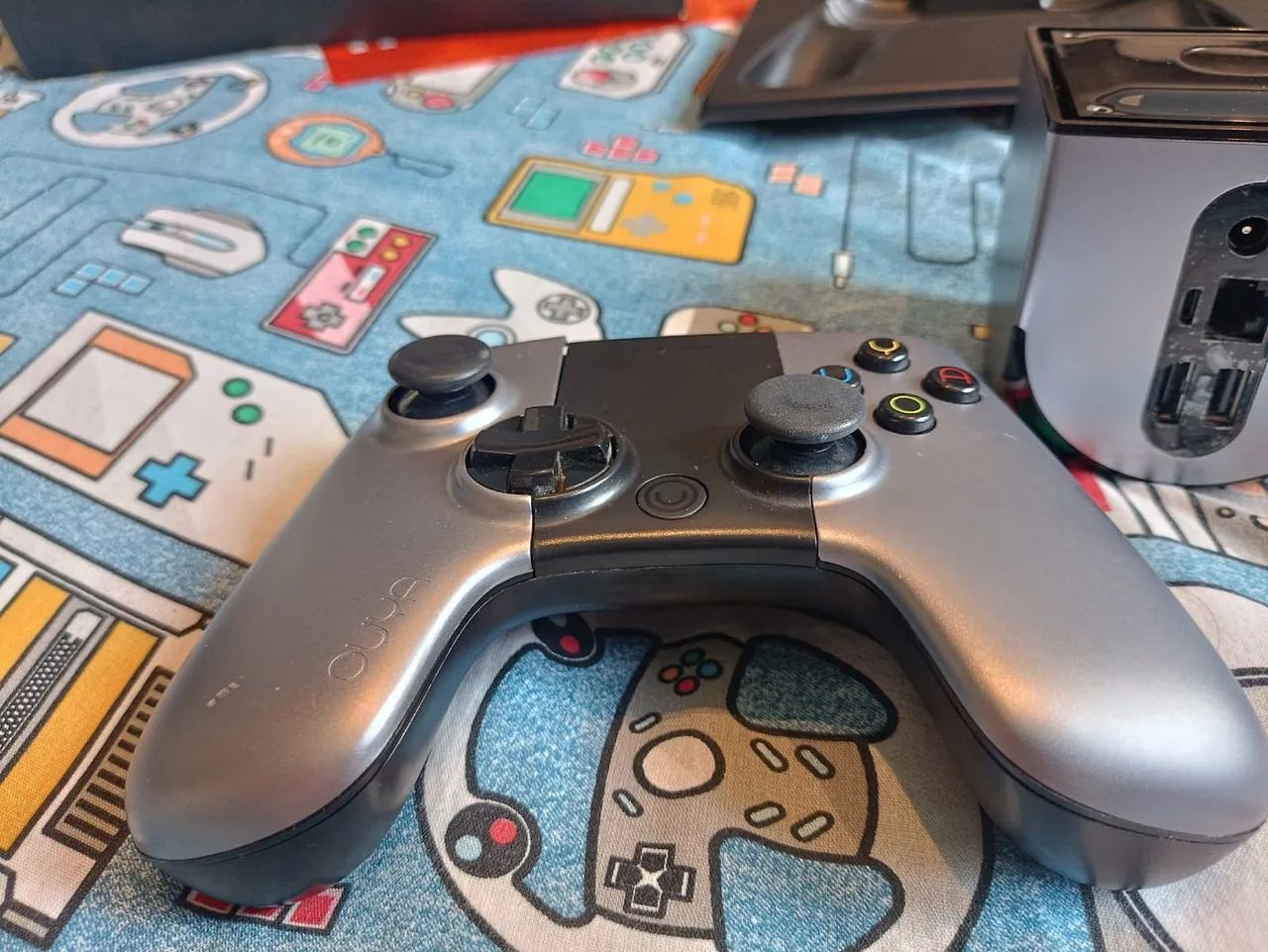 Ouya Console Completo, com controle, caixa, manual e cabos