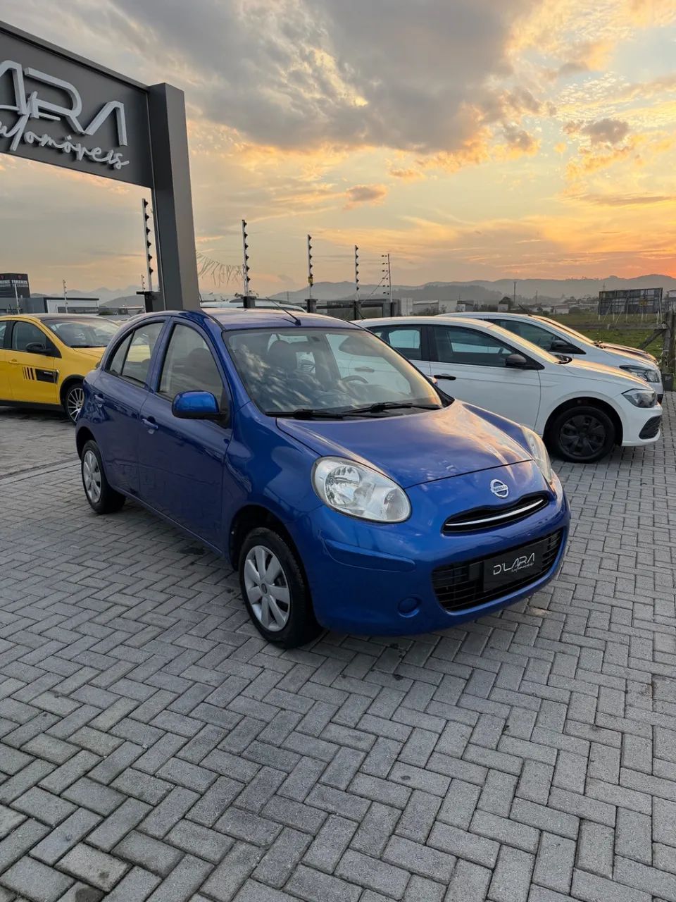 Nissan March 1.0 12V Flex 5P 2012 - Foto 5