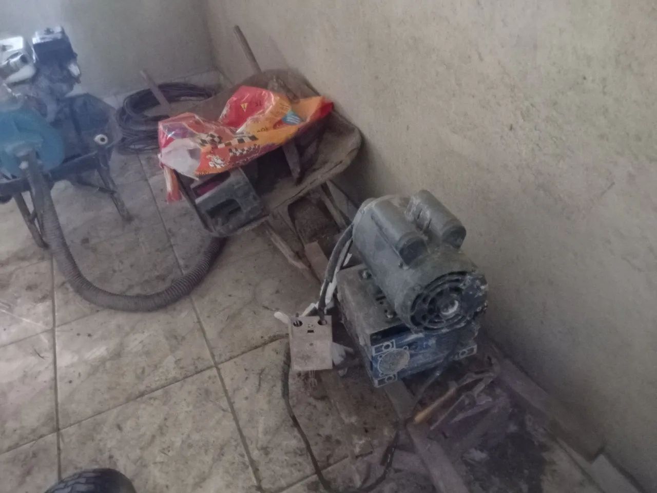 MAQUINA FURAR PAÇOS SEMI  ARTESIANO COMPLETA E COM POUCO USO - Foto 2
