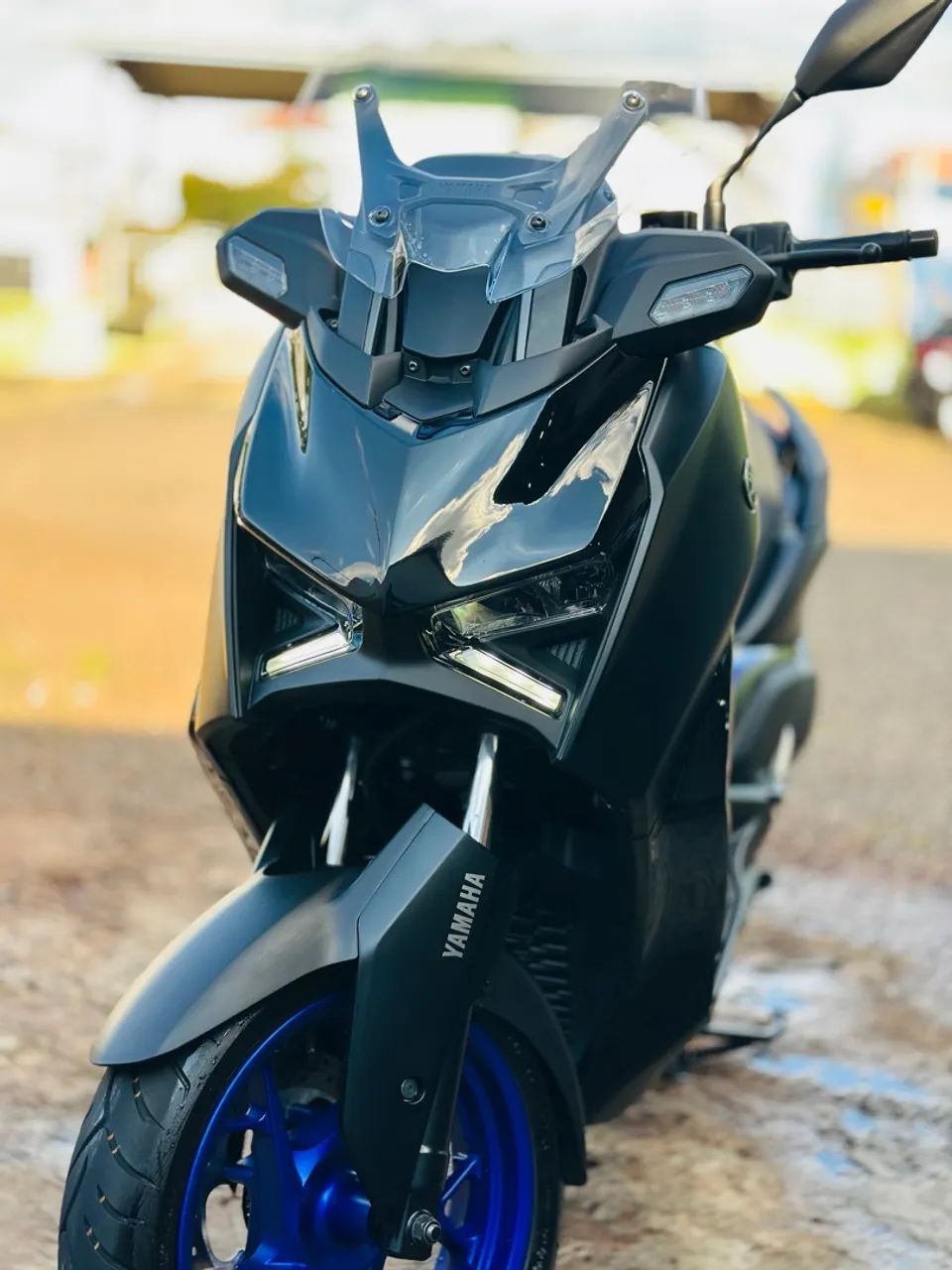 X MAX 300 