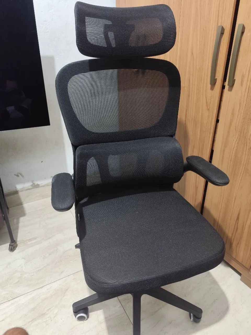 Cadeira ergonomica nova  - Foto 4