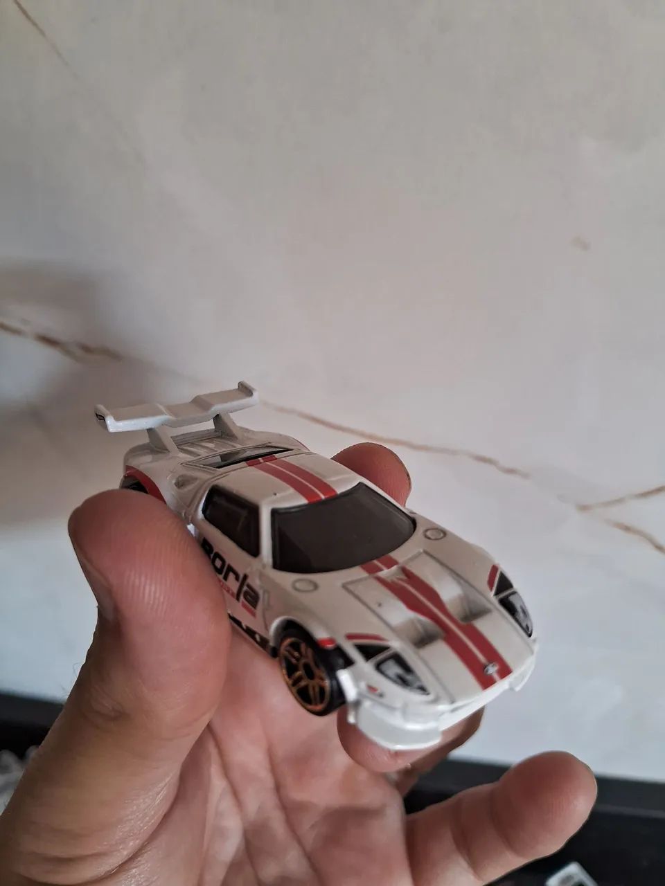 Lote com 5 hot wheels  - Foto 4