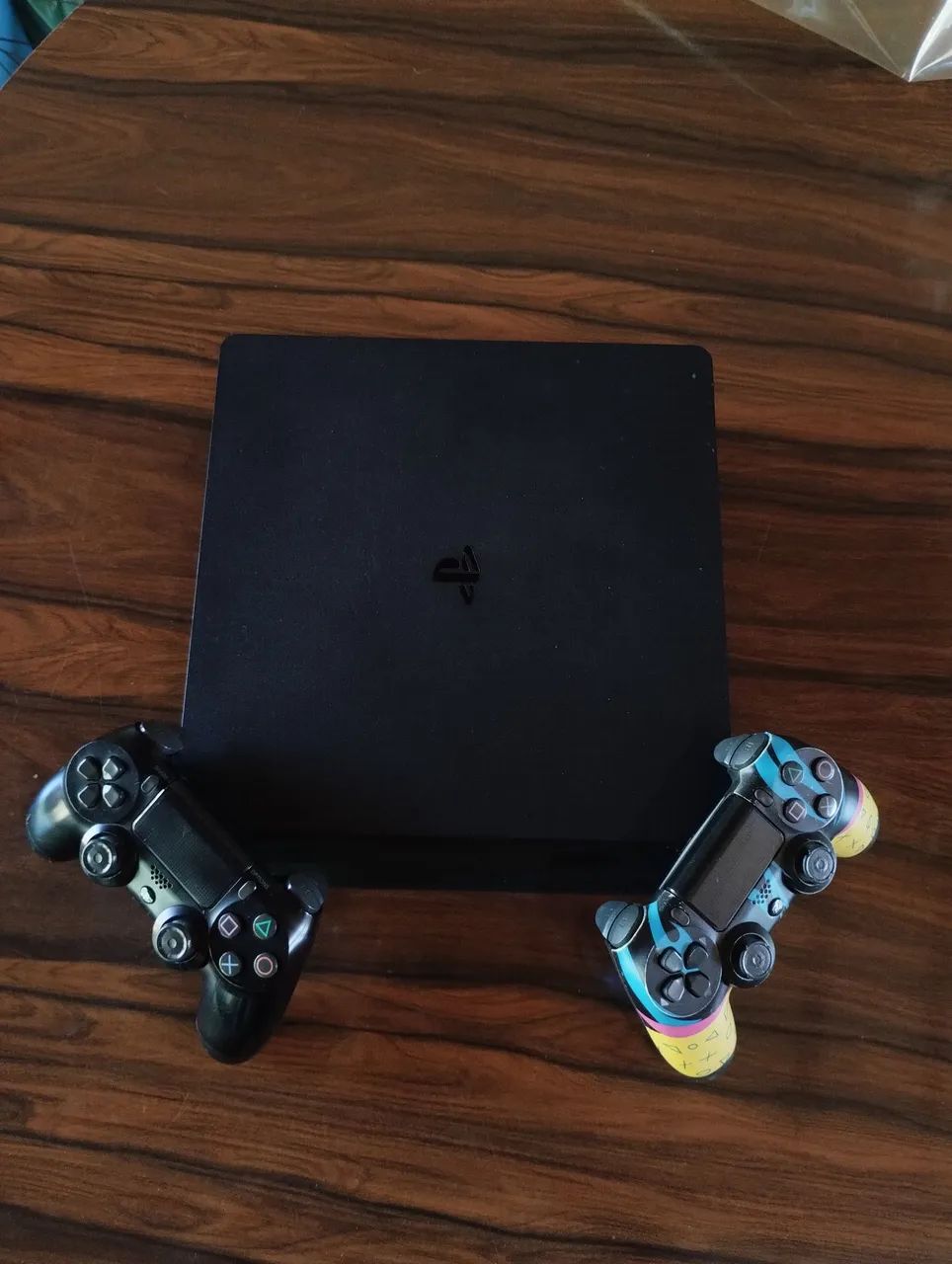 PS4 SLIM 1 TB - Foto 3