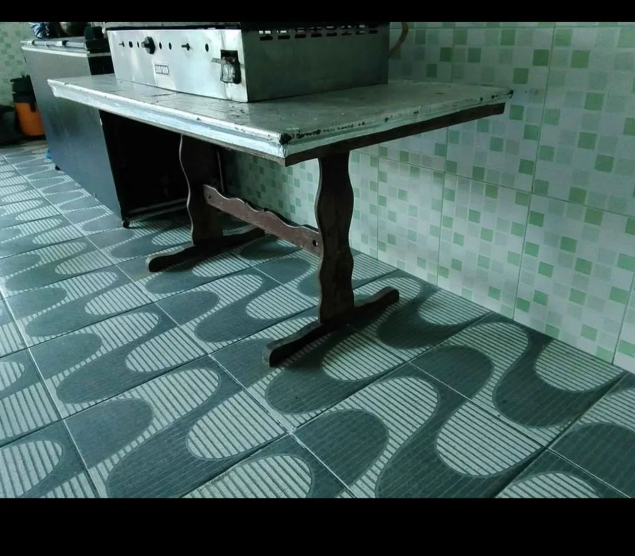 Chapa industrial a gás mais mesa - Foto 3