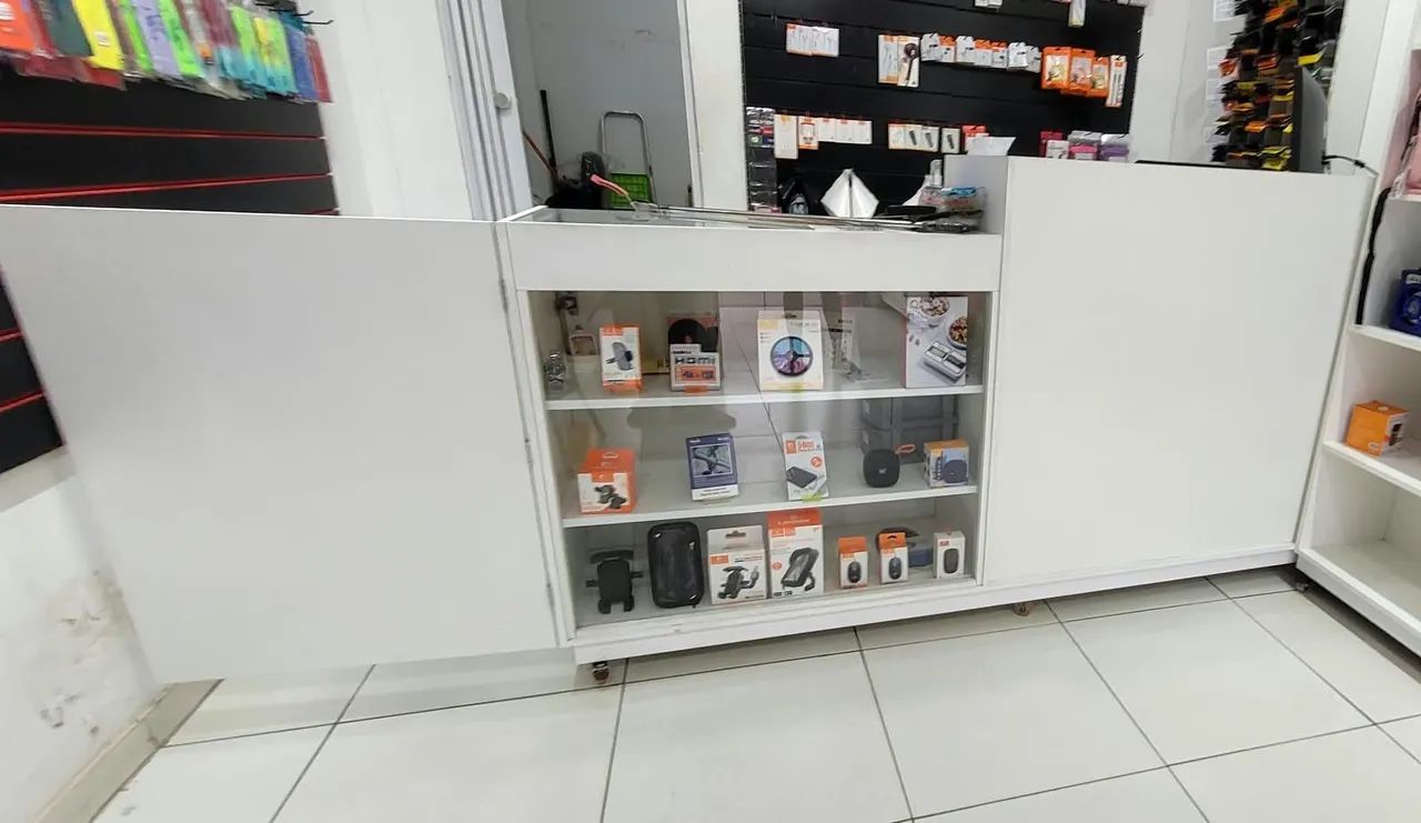 Balcão vitrine para loja