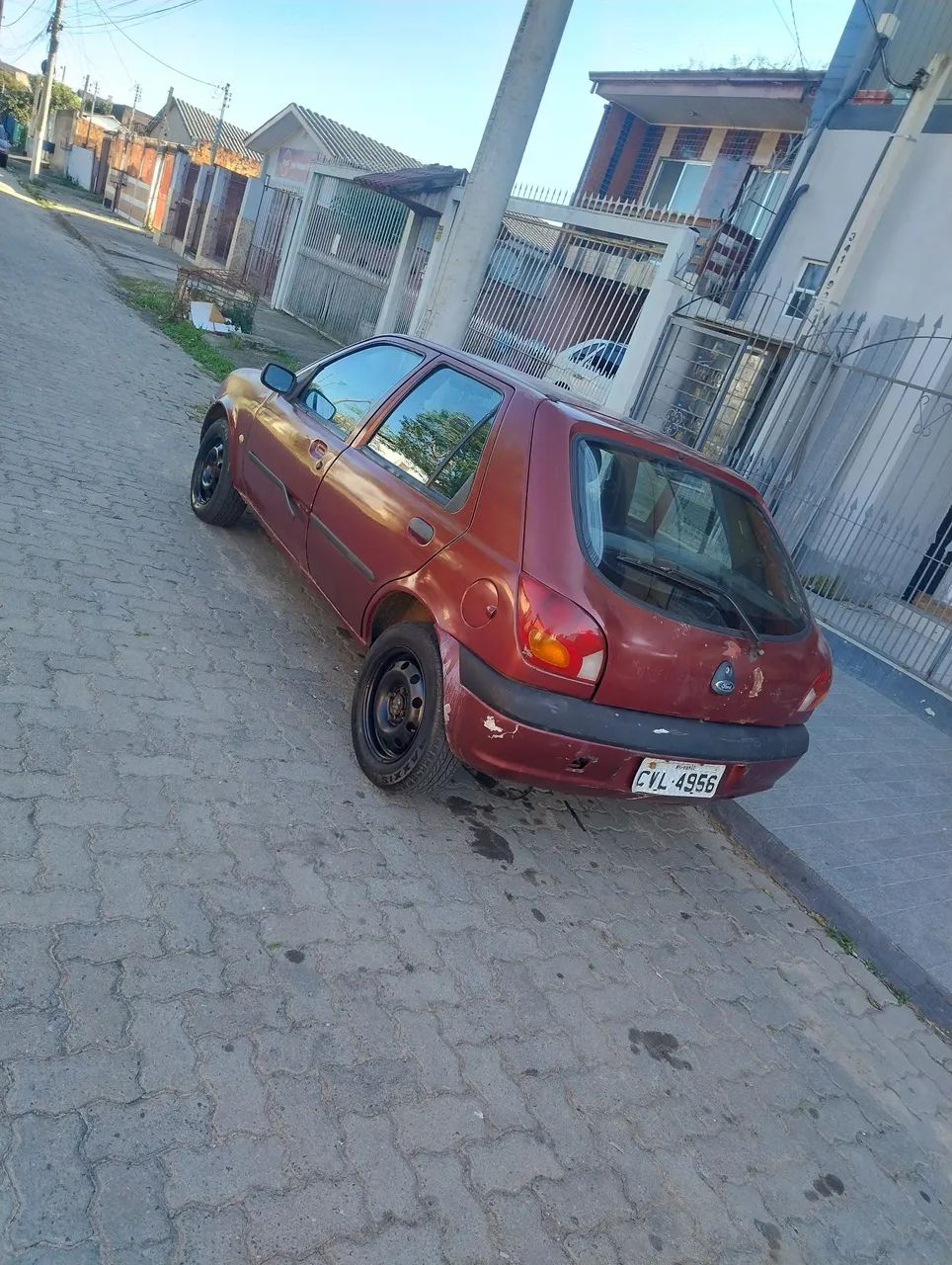 Ford Fiesta GL Class 1.0i 5P 2000