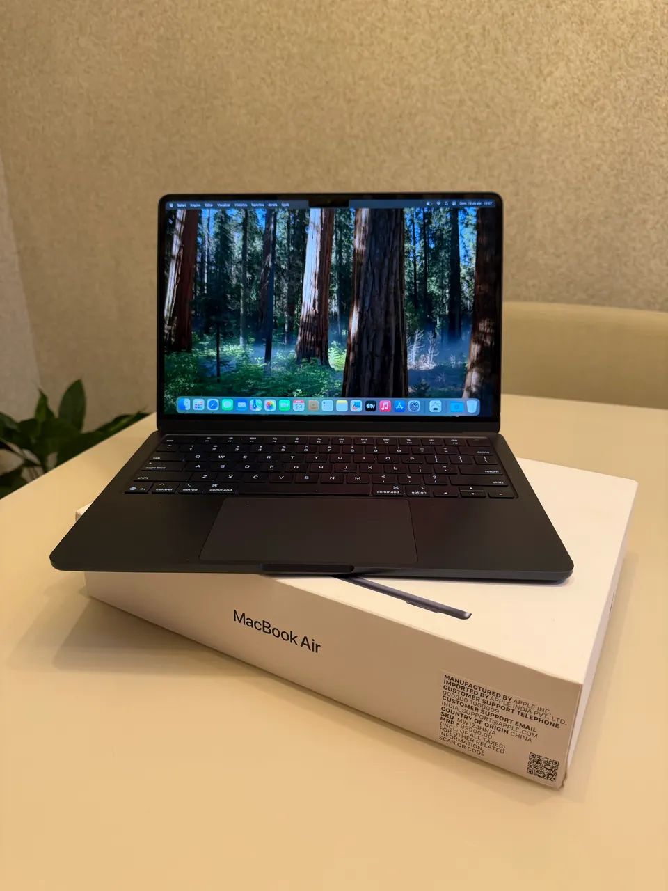 MACBOOK AIR M4 16GB DE RAM 256GB MIDNIGHT - 30 DIAS DE USO