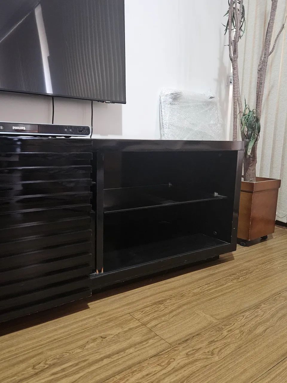 Moderno rack 2m em laca preta - Foto 5