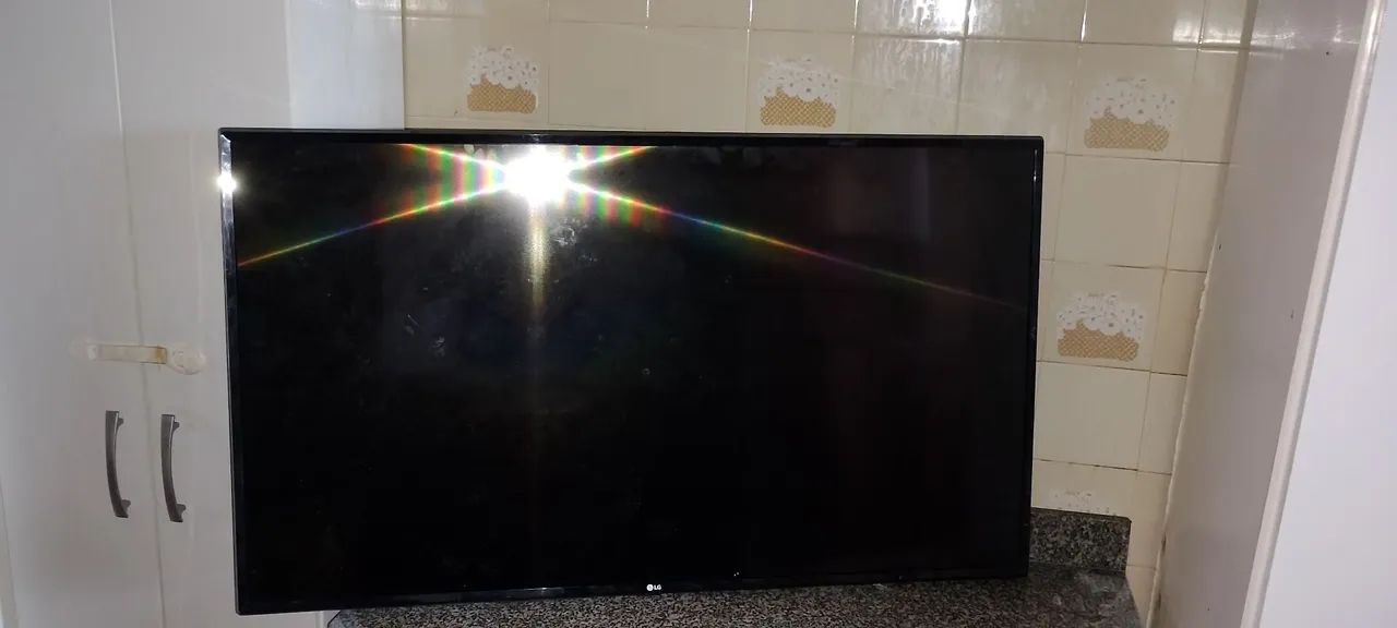 Tv para retirada de peças 