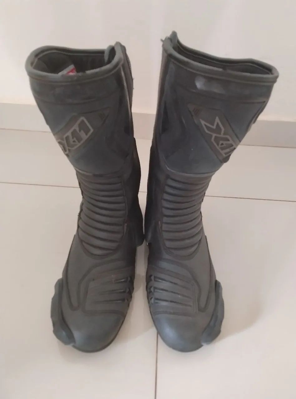 Bota X11 Race Track Cano Longo 41