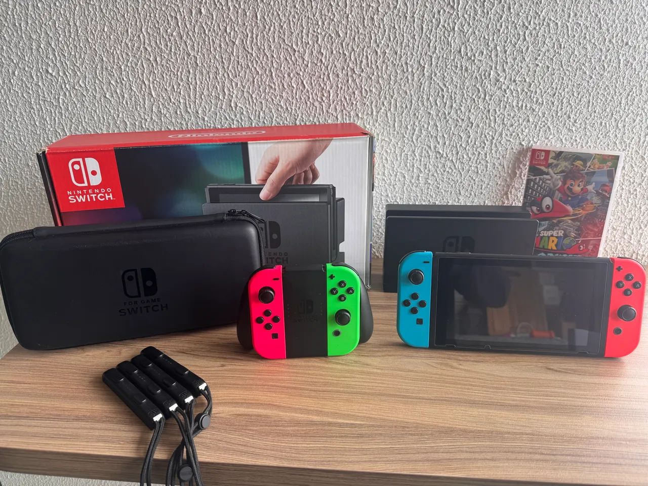 NINTENDO SWITCH CONSOLE