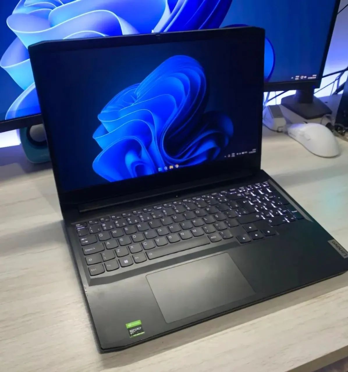 Lenovo Gaming 3