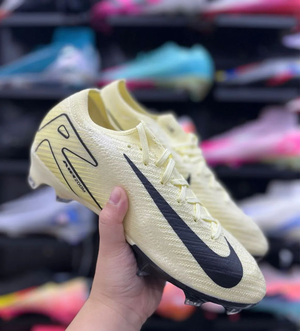 CHUTEIRA NIKE 41 - Foto 4