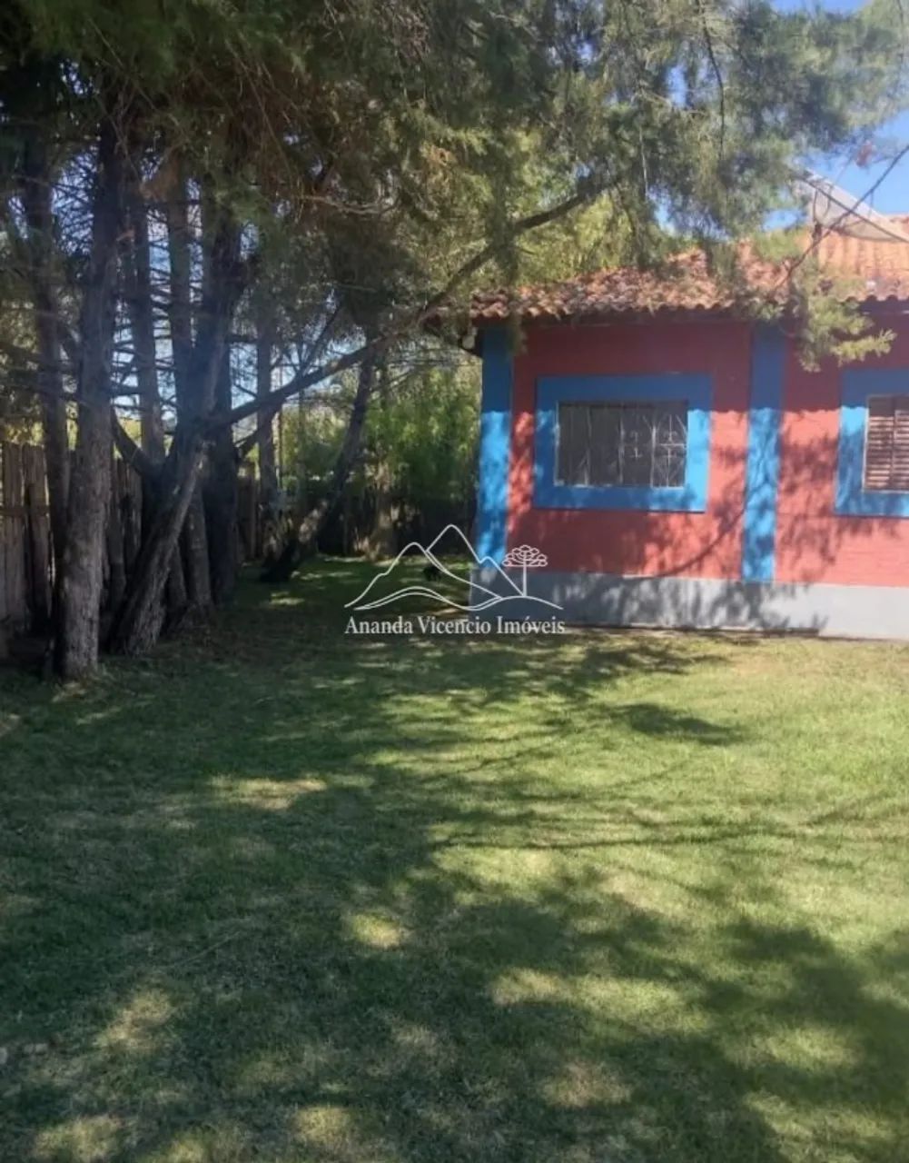 Charmosa chácara de 1.200m2 mobiliada com ótimo acesso - Foto 2