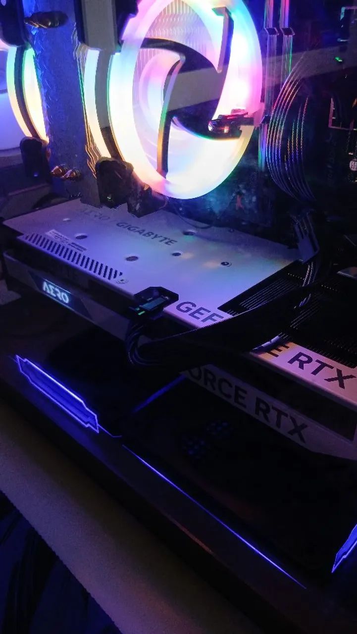 Placa de video RTX 4060 Aero OC 3 fans