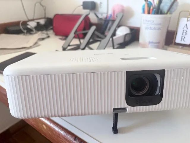Projetor Epson EpiqVision FH02 Full HD 3000 Lúmens Smart Andoid TV 3LCD