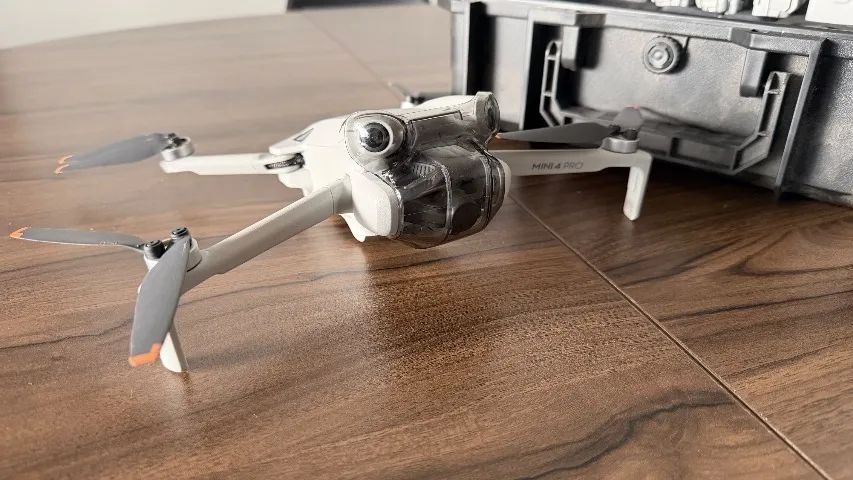 DJI Mini 4 Pro com baterias extras e acessórios - Foto 2