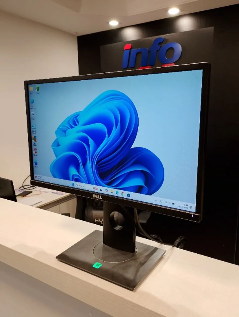 Monitor Dell 22 - Foto 2