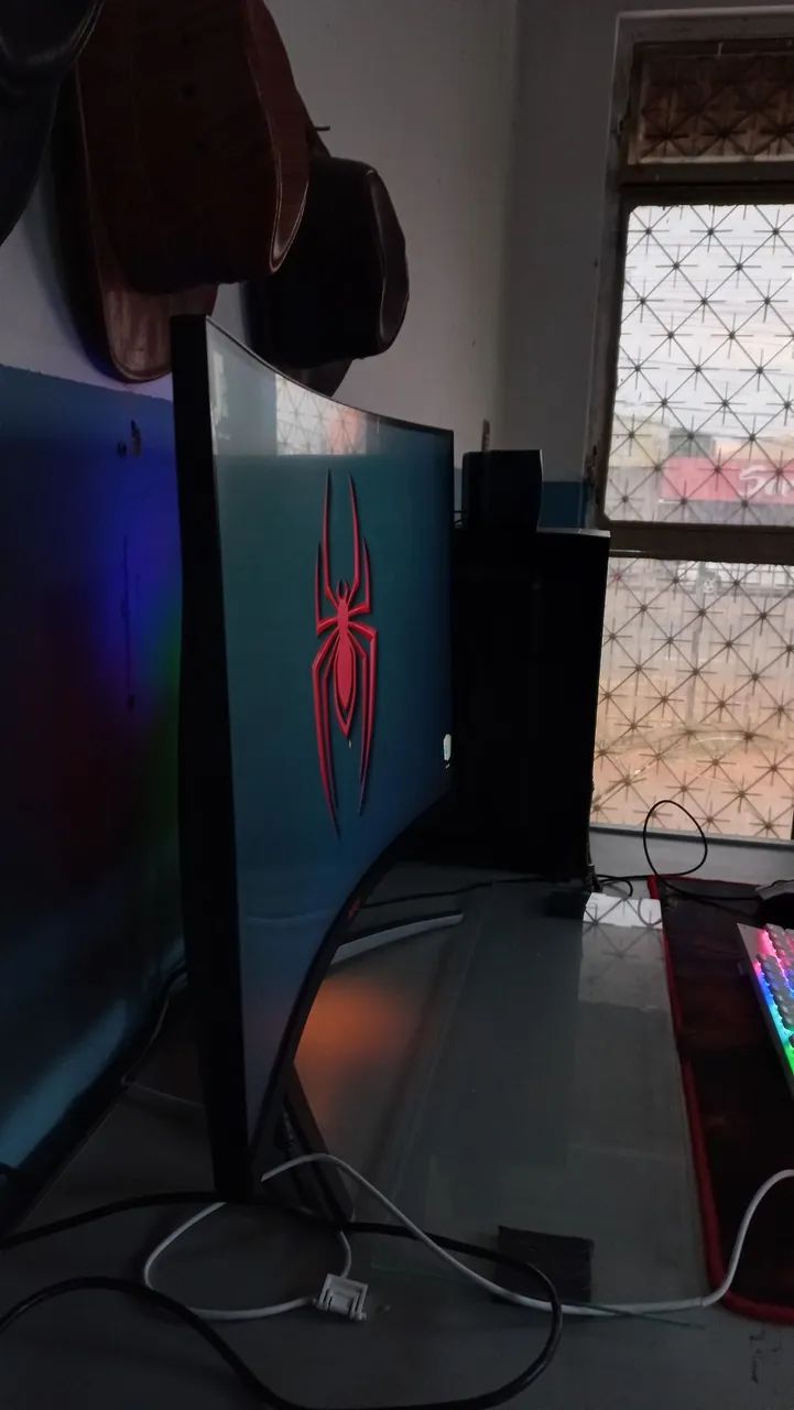 Monitor 32 Polegadas agon da AOC 165Hz Curvo Gamer - Impecável! - Foto 2