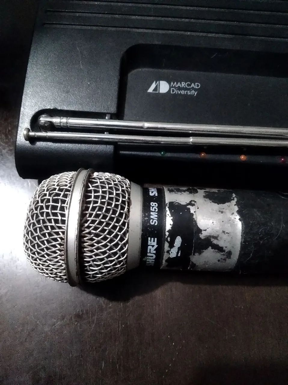 Microfone sem fio Modelo: Shure T4V - Foto 2