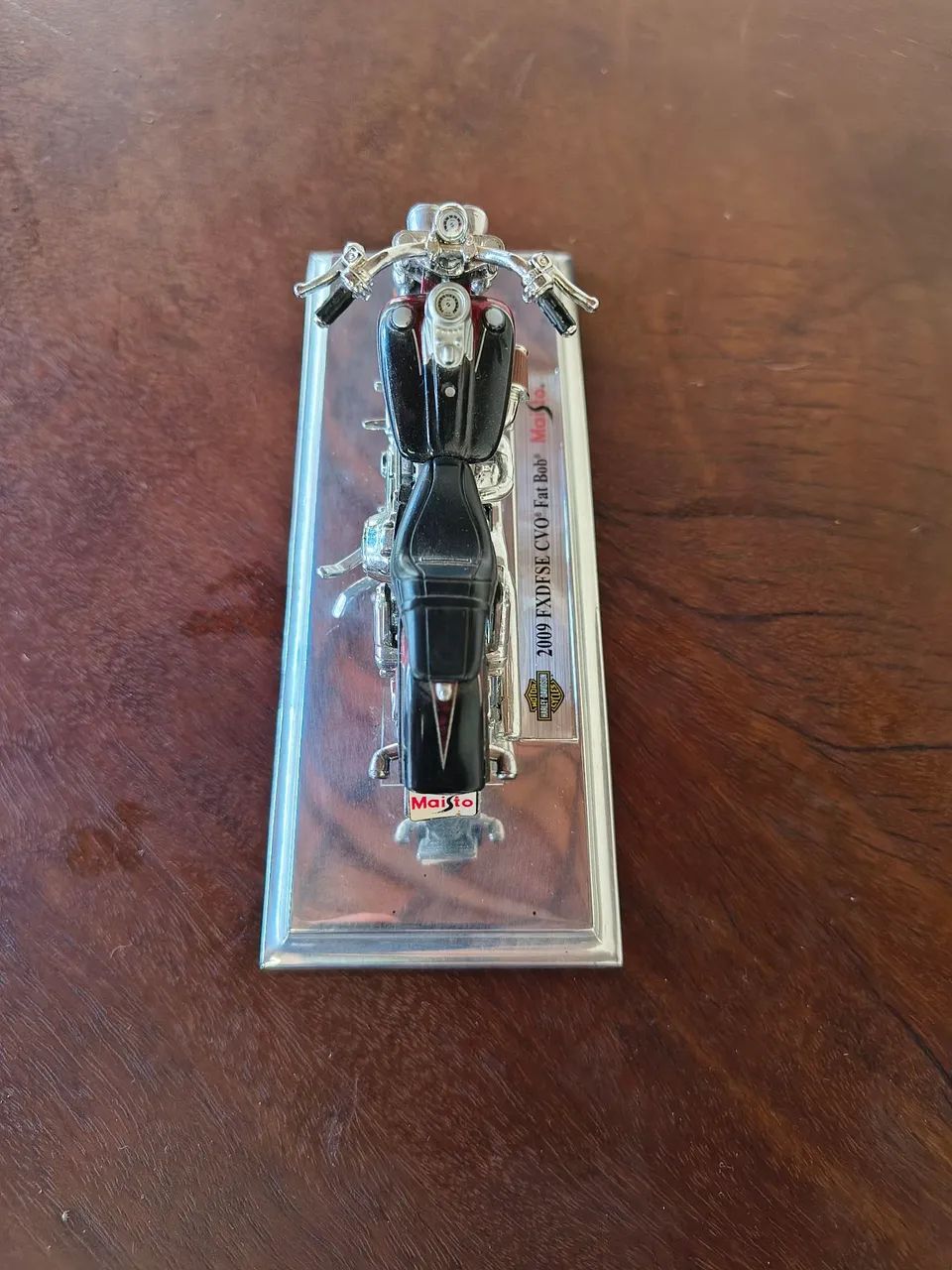 Miniatura Maisto 1:18 Harley Davidson 2009 FXDFSE CVO Fat Bob - Foto 3