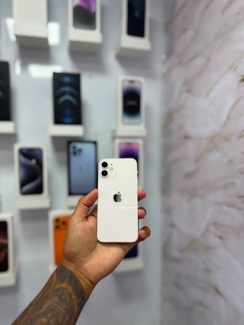 IPHONE 12 MINI 64GB ? R$1.299 - Celulares e Smartphones