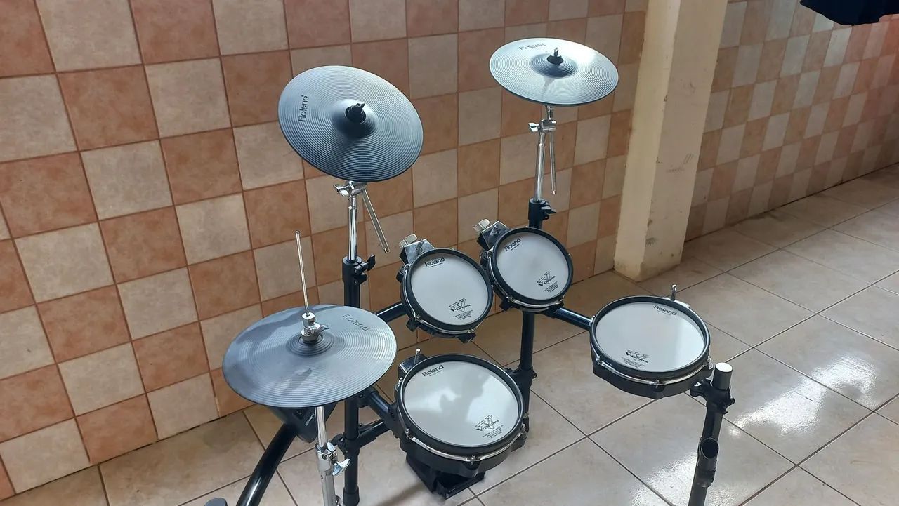 Bateria eletrônica roland 