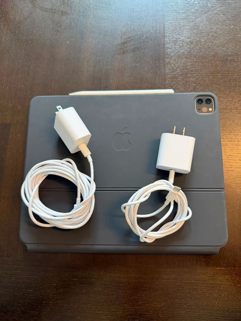iPad Pro 12.9? M1 256GB + Magic Keyboard Original + Caneta