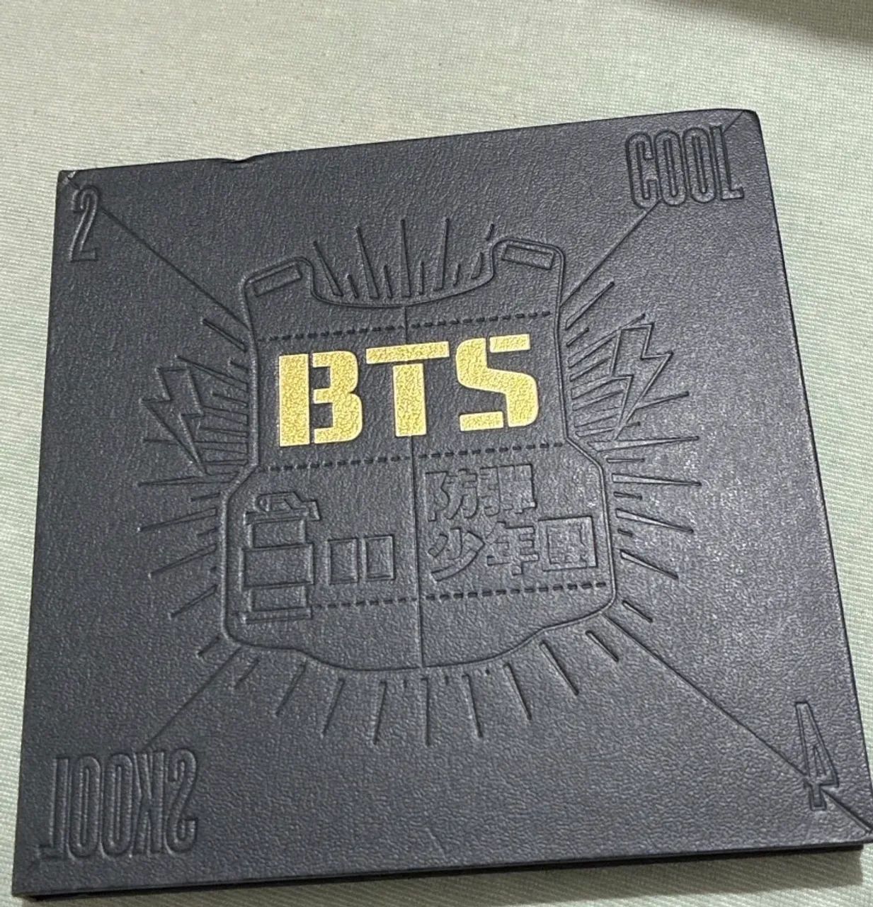 BTS Álbum 2 Cool 4 Skool 