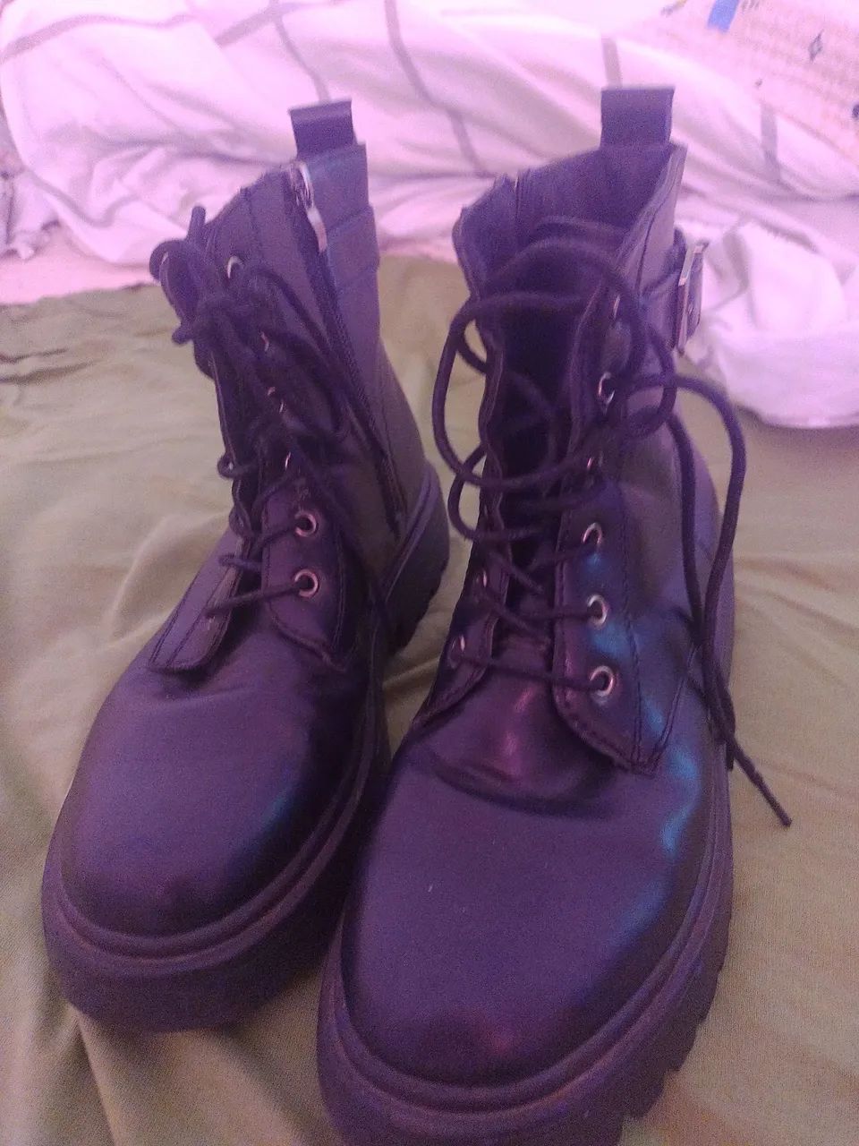 Vende -se um bota cuturno - Foto 2