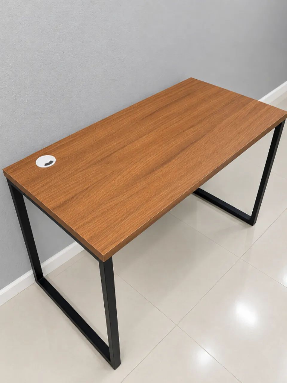 Mesa para Estudos e Escritório - Estilo Industrial