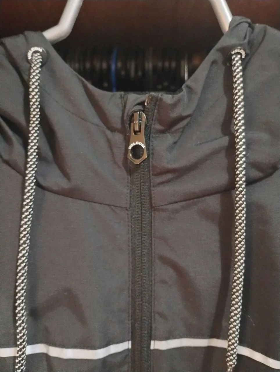 Jaqueta Volcom impermeável. - Foto 5
