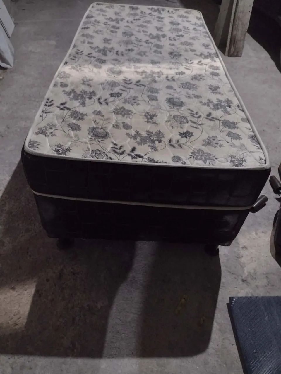 Cama box  de solteiro com colchão  - Foto 3