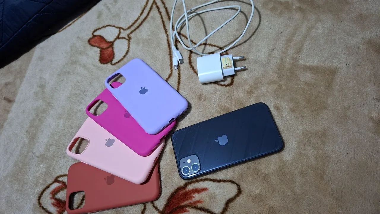 Troco Iphone 11 128 todo original com NF 