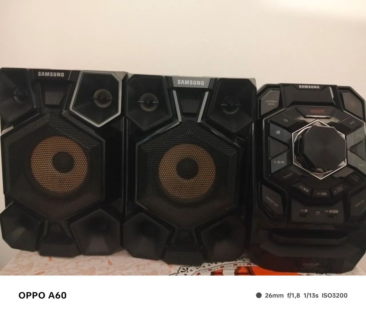 Vendo um som em ótimo estado 