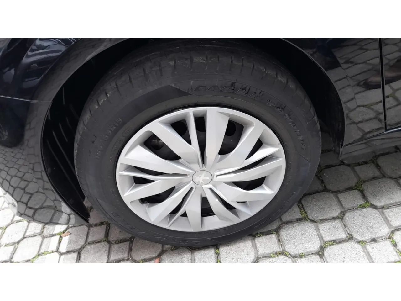Peugeot 208 Like 1.0 Flex 6V 5p Mec., foto 10 de 11