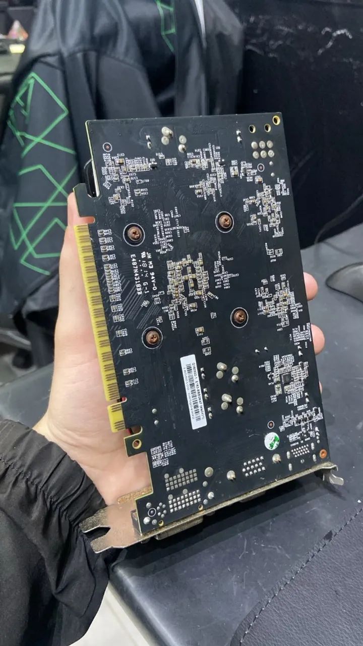  NVIDIA GeForce GT 730 - Foto 2