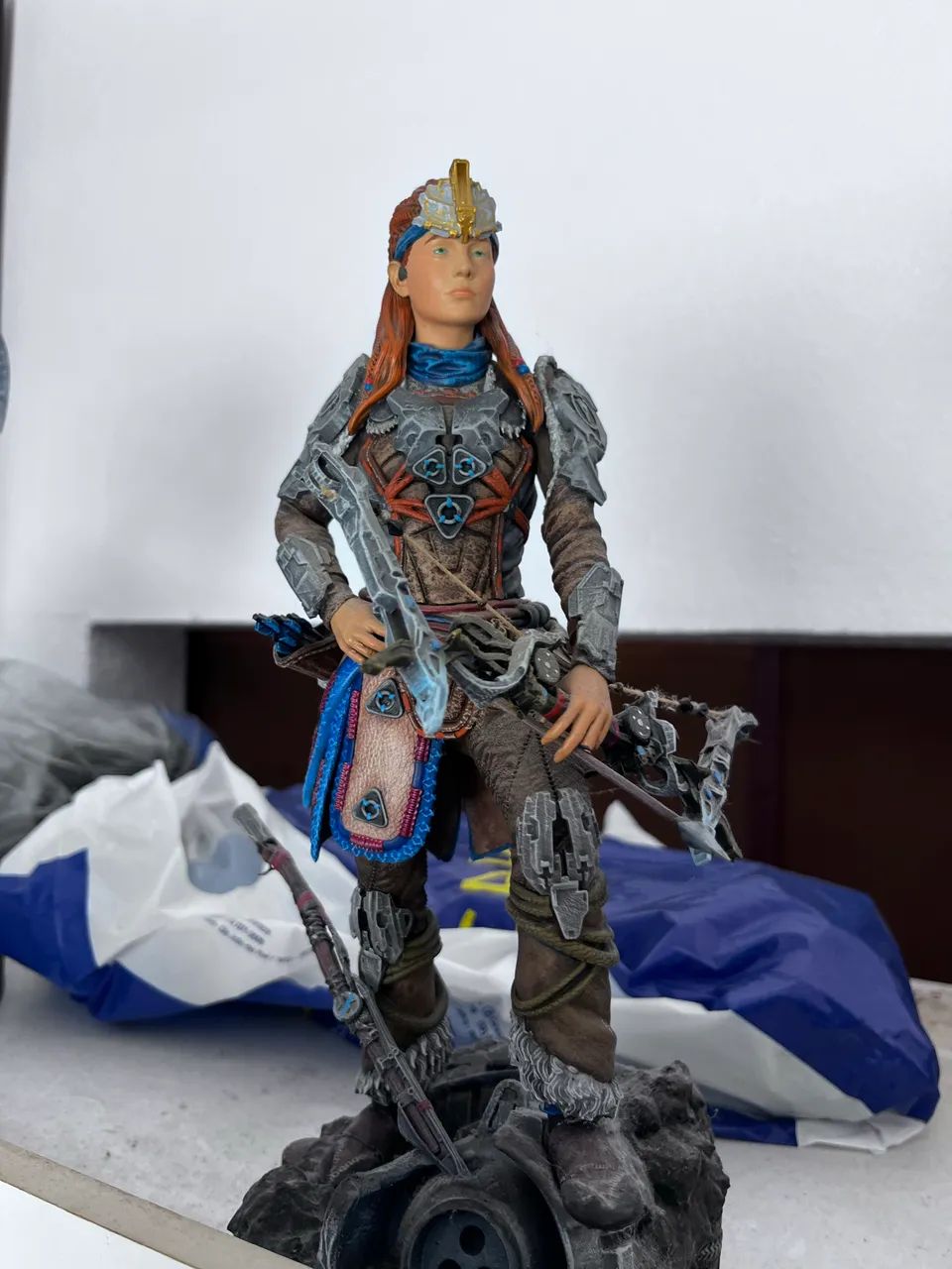 Aloy - Horizon Zero Dawn - Impressao 3D - 25 cm - Foto 3