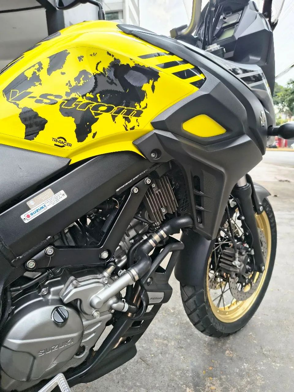 Suzuki DL 650 XT V-Strom  - Foto 3