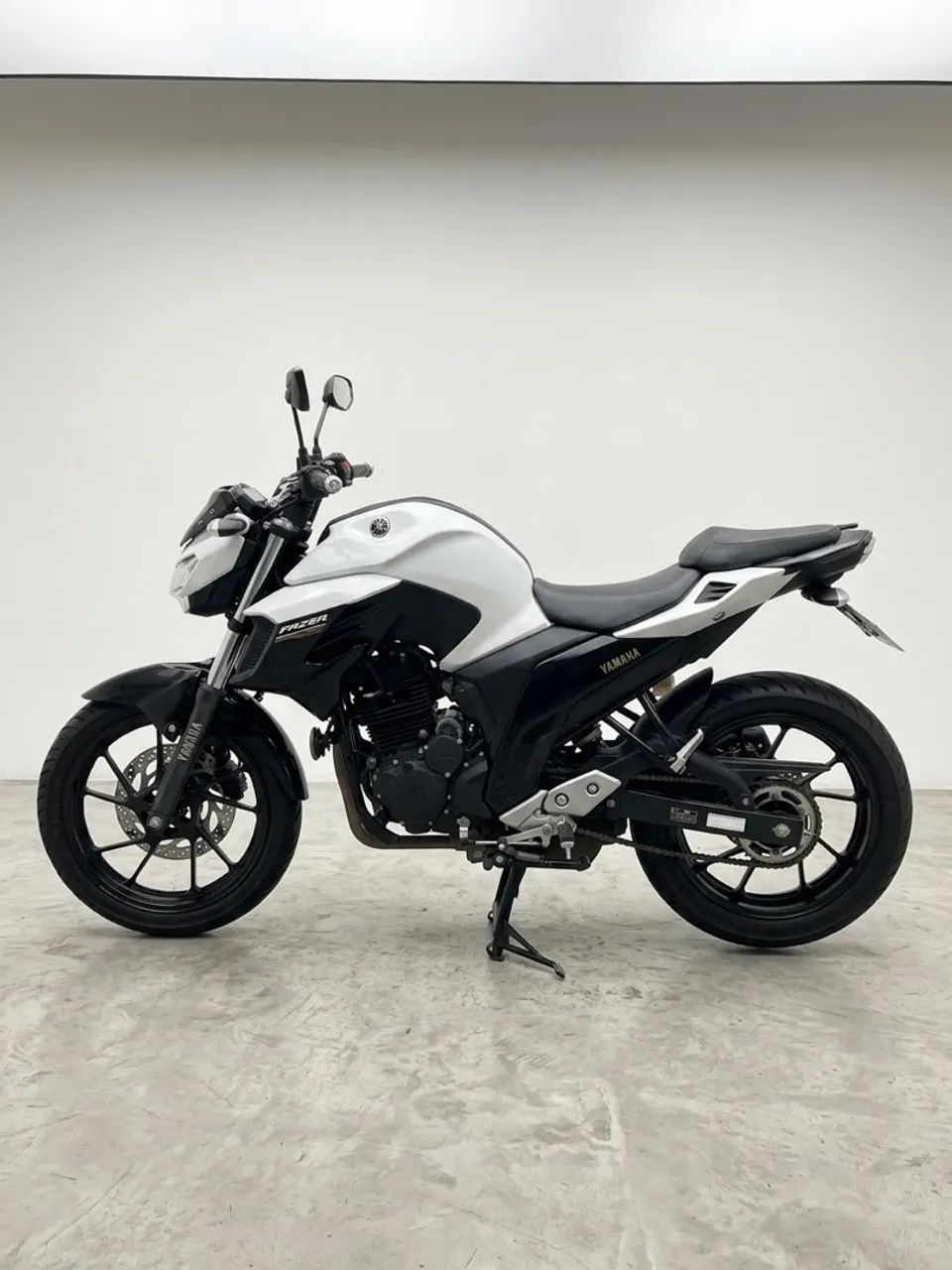 Fazer 250