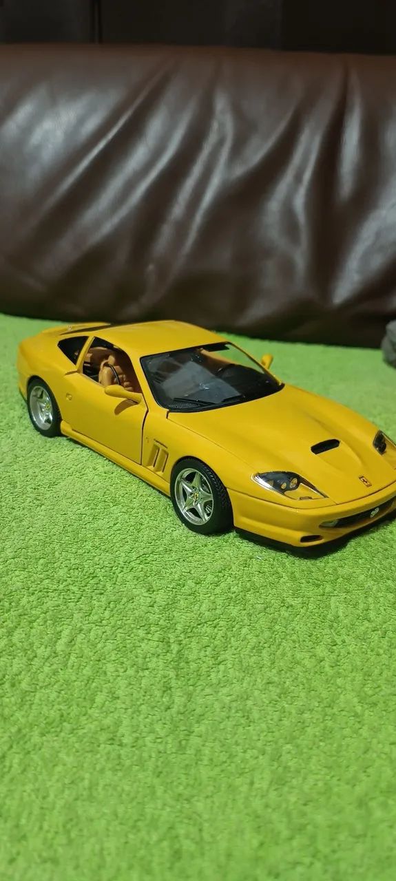 Miniaturas 1/18  - Foto 5