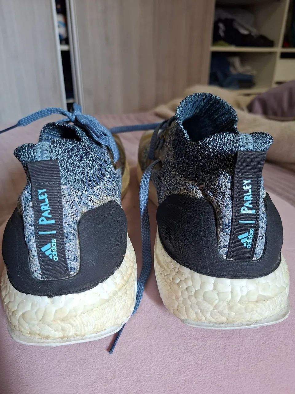 Tênis adidas ultraboost parley 42 - Foto 2